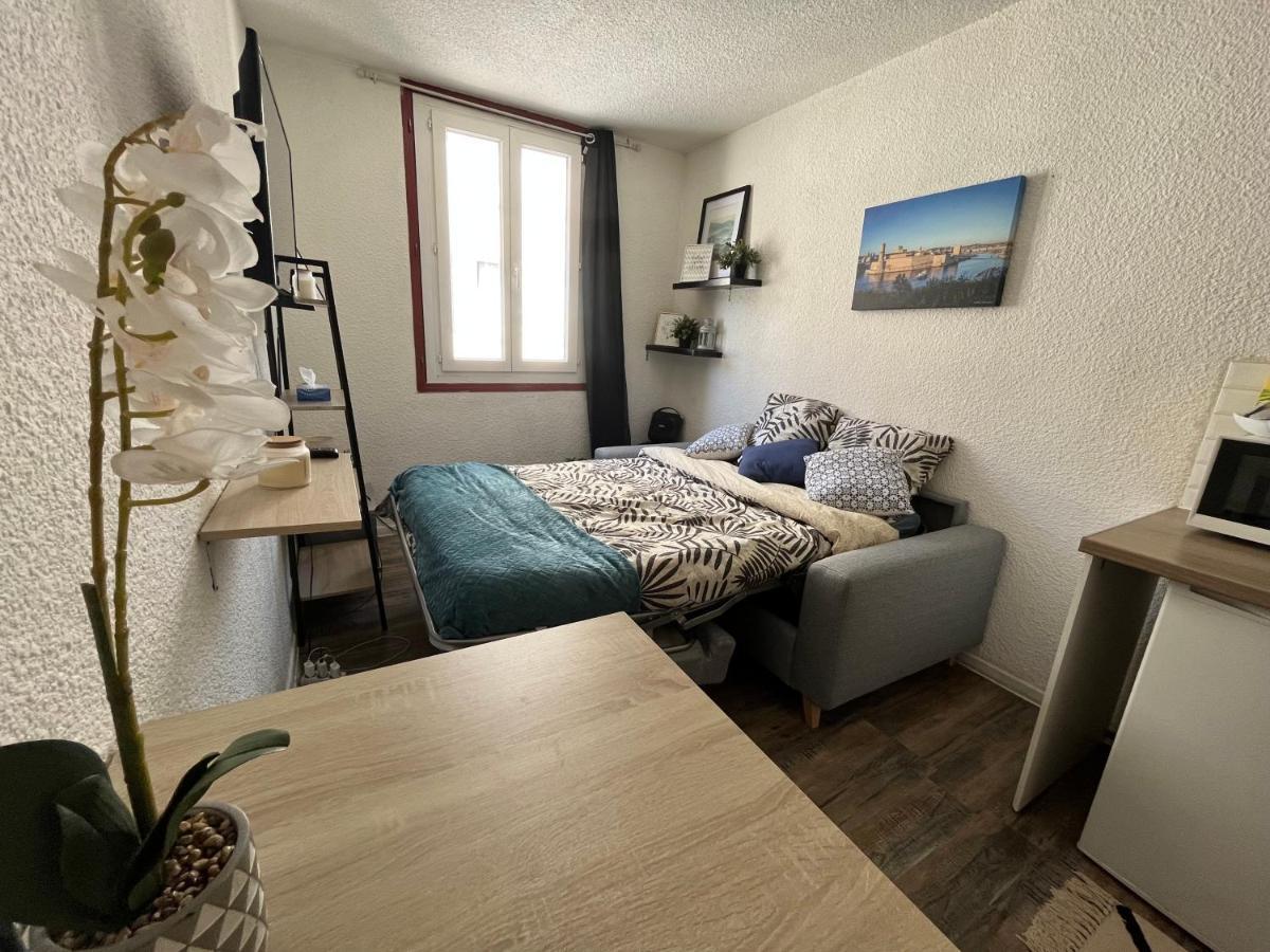 Charmant Studio A Proximite Du Vieux-Port Marseille Luaran gambar