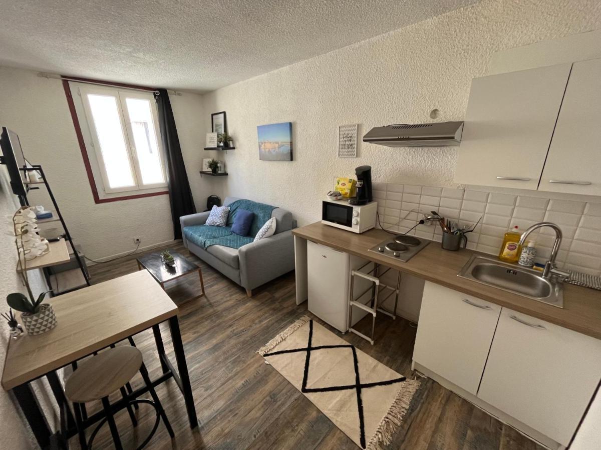 Charmant Studio A Proximite Du Vieux-Port Marseille Luaran gambar